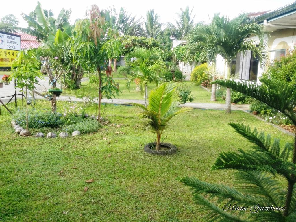 Minine Guesthouse Silang المظهر الخارجي الصورة