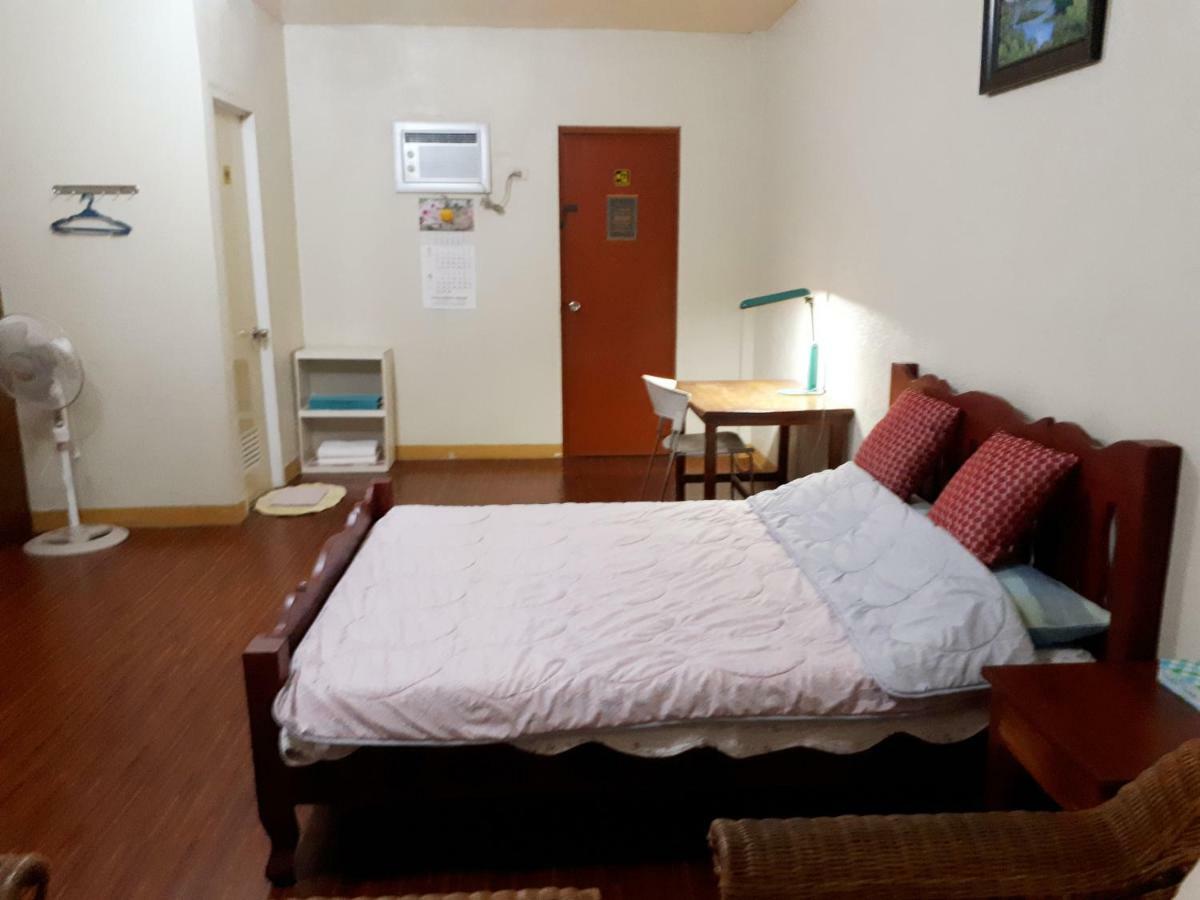 Minine Guesthouse Silang المظهر الخارجي الصورة
