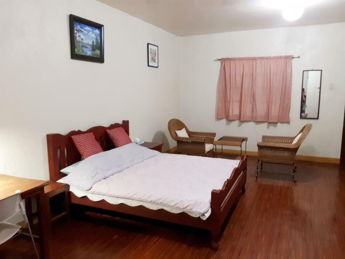 Minine Guesthouse Silang المظهر الخارجي الصورة