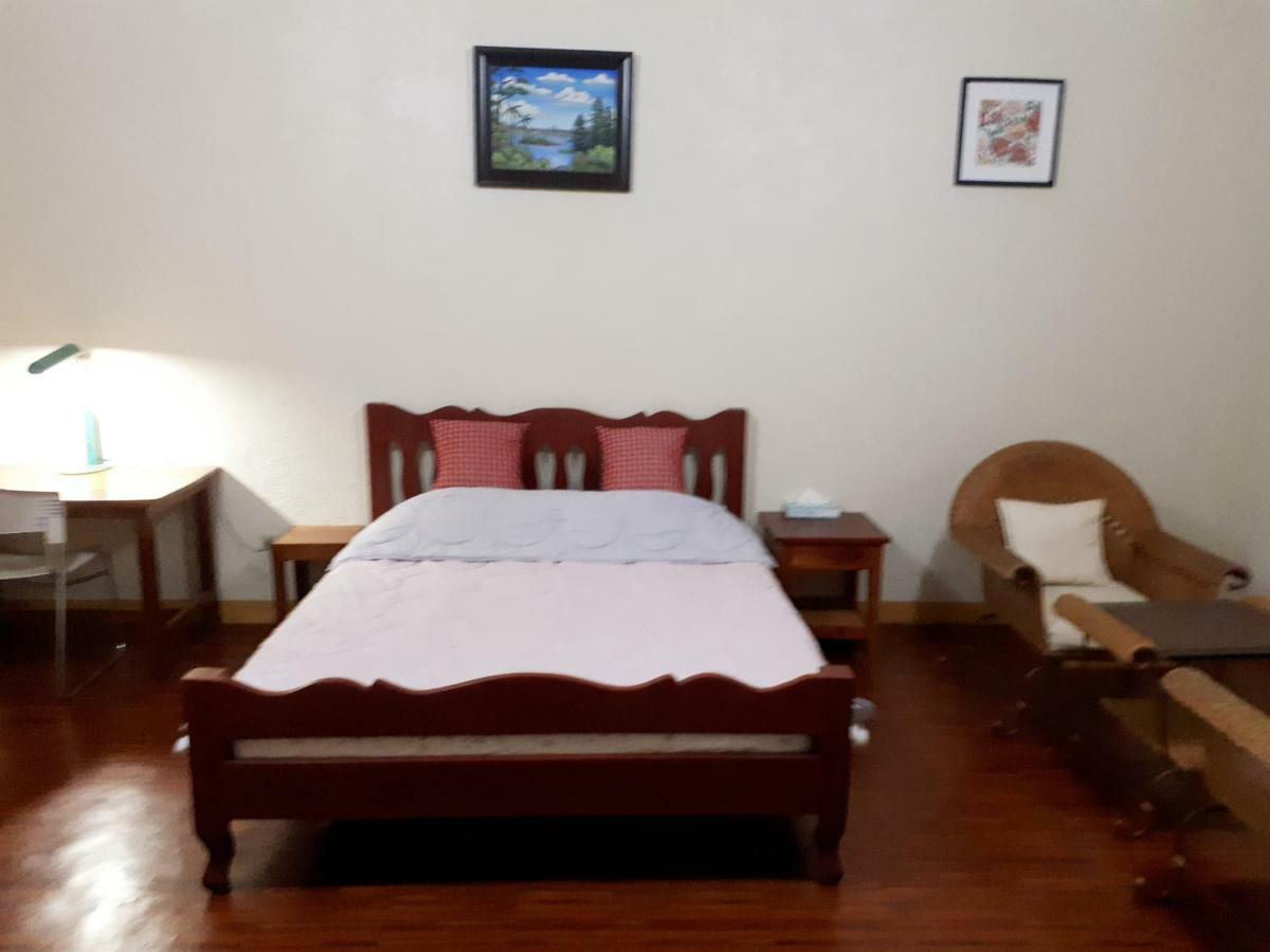 Minine Guesthouse Silang المظهر الخارجي الصورة