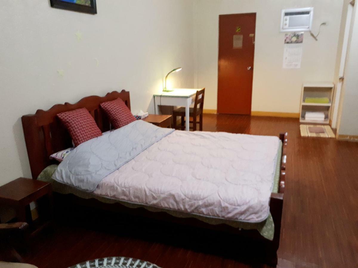 Minine Guesthouse Silang المظهر الخارجي الصورة