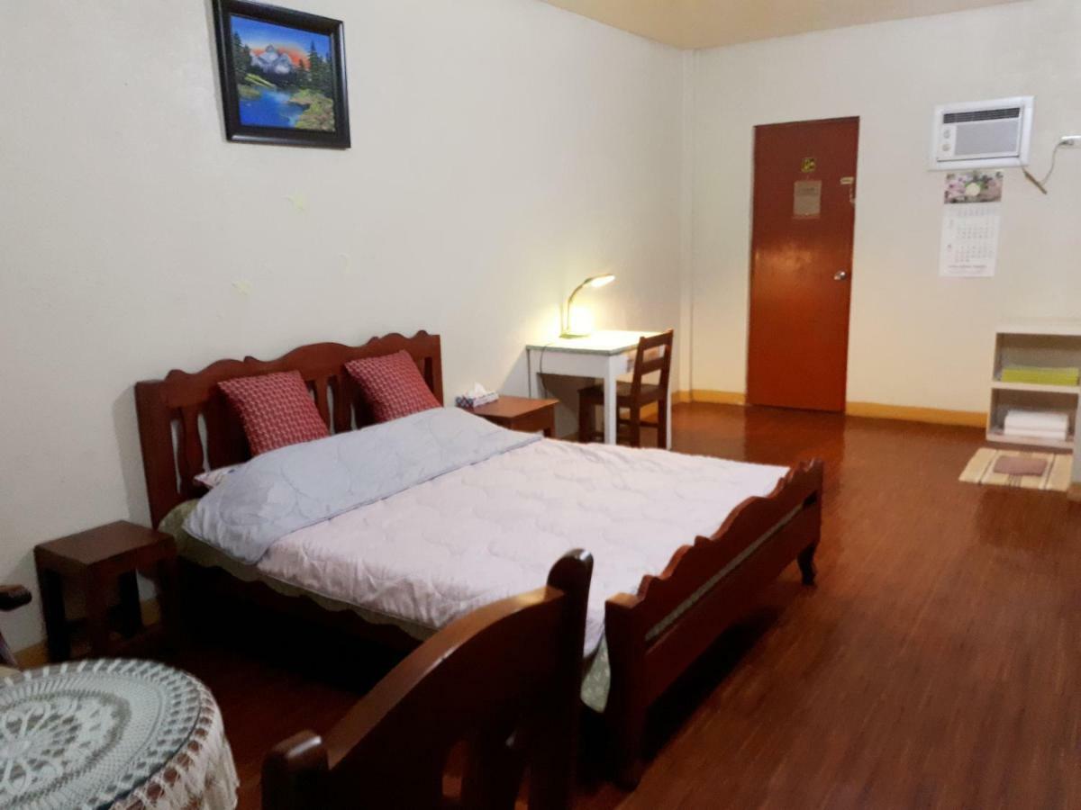 Minine Guesthouse Silang المظهر الخارجي الصورة