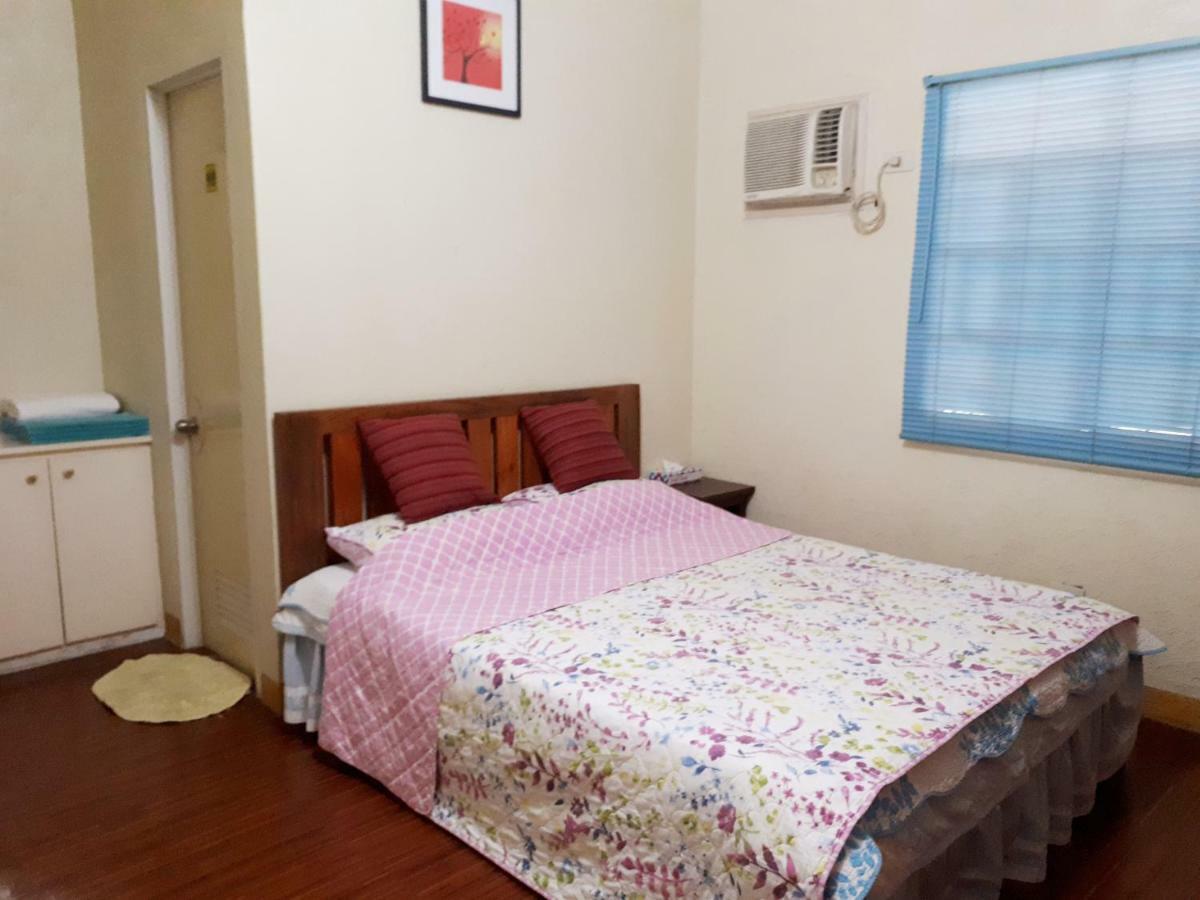 Minine Guesthouse Silang المظهر الخارجي الصورة