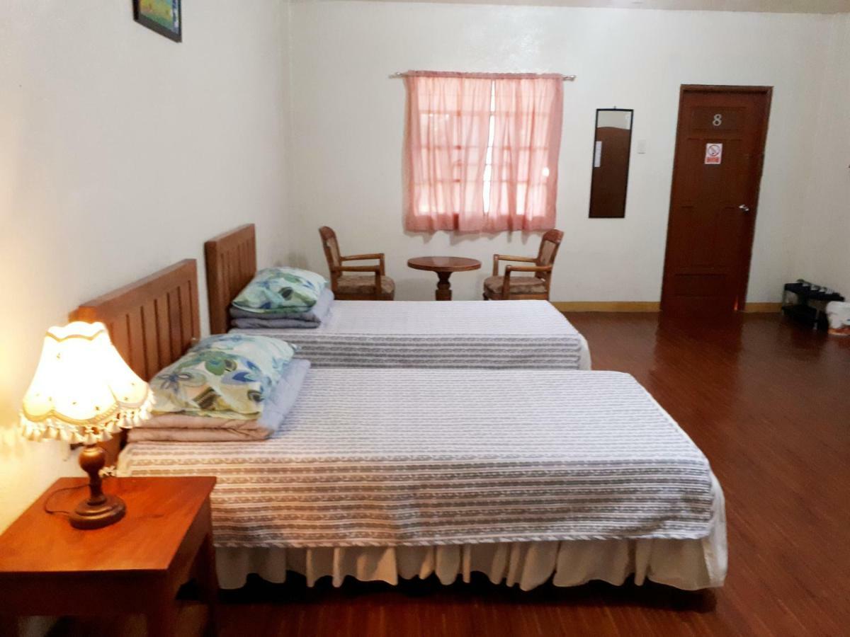 Minine Guesthouse Silang المظهر الخارجي الصورة