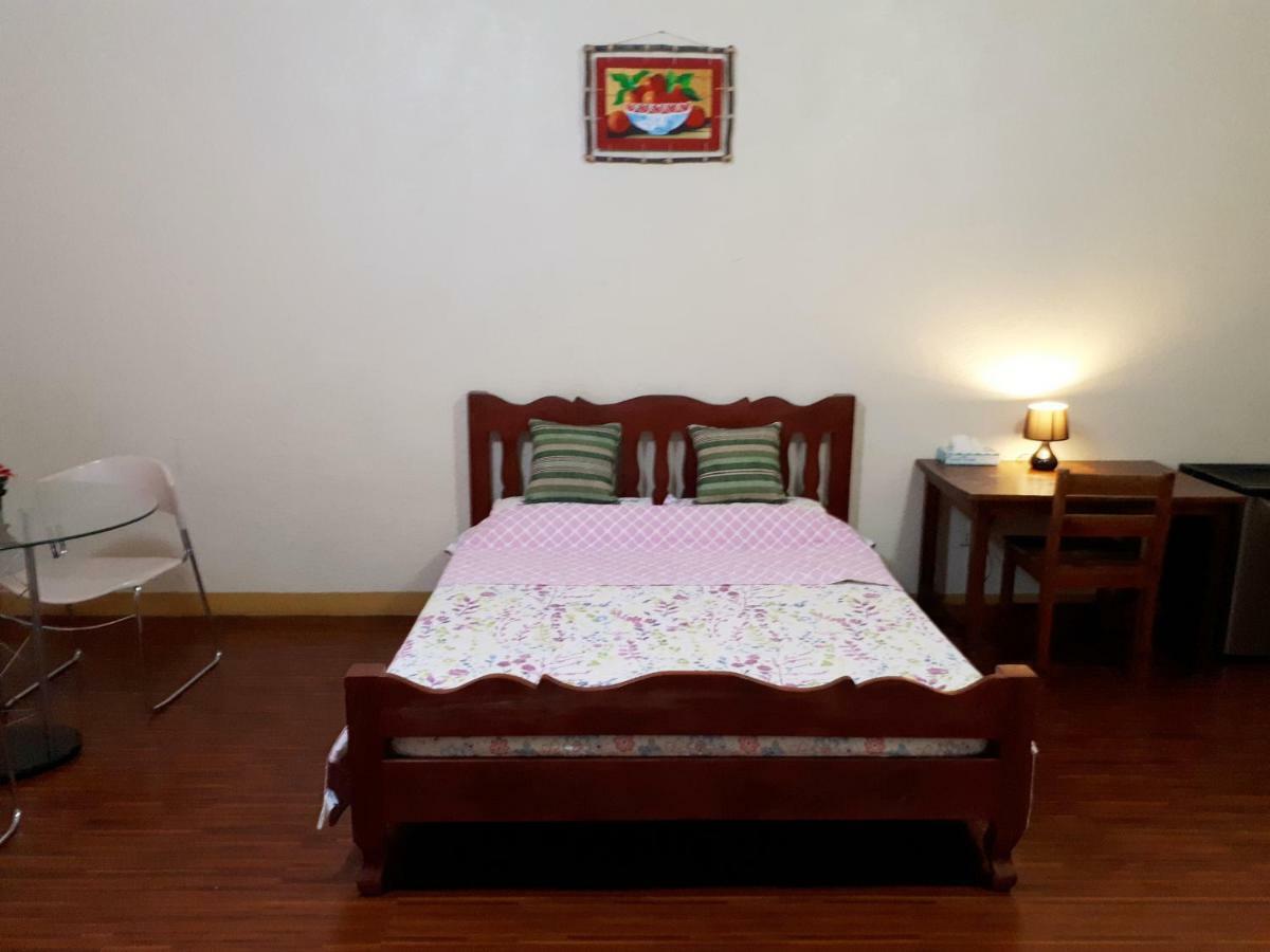 Minine Guesthouse Silang المظهر الخارجي الصورة