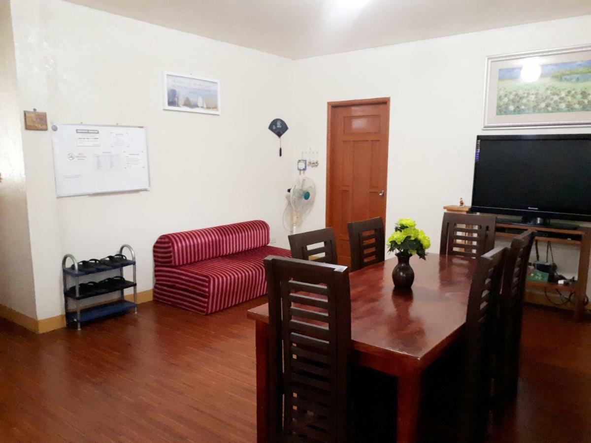 Minine Guesthouse Silang المظهر الخارجي الصورة
