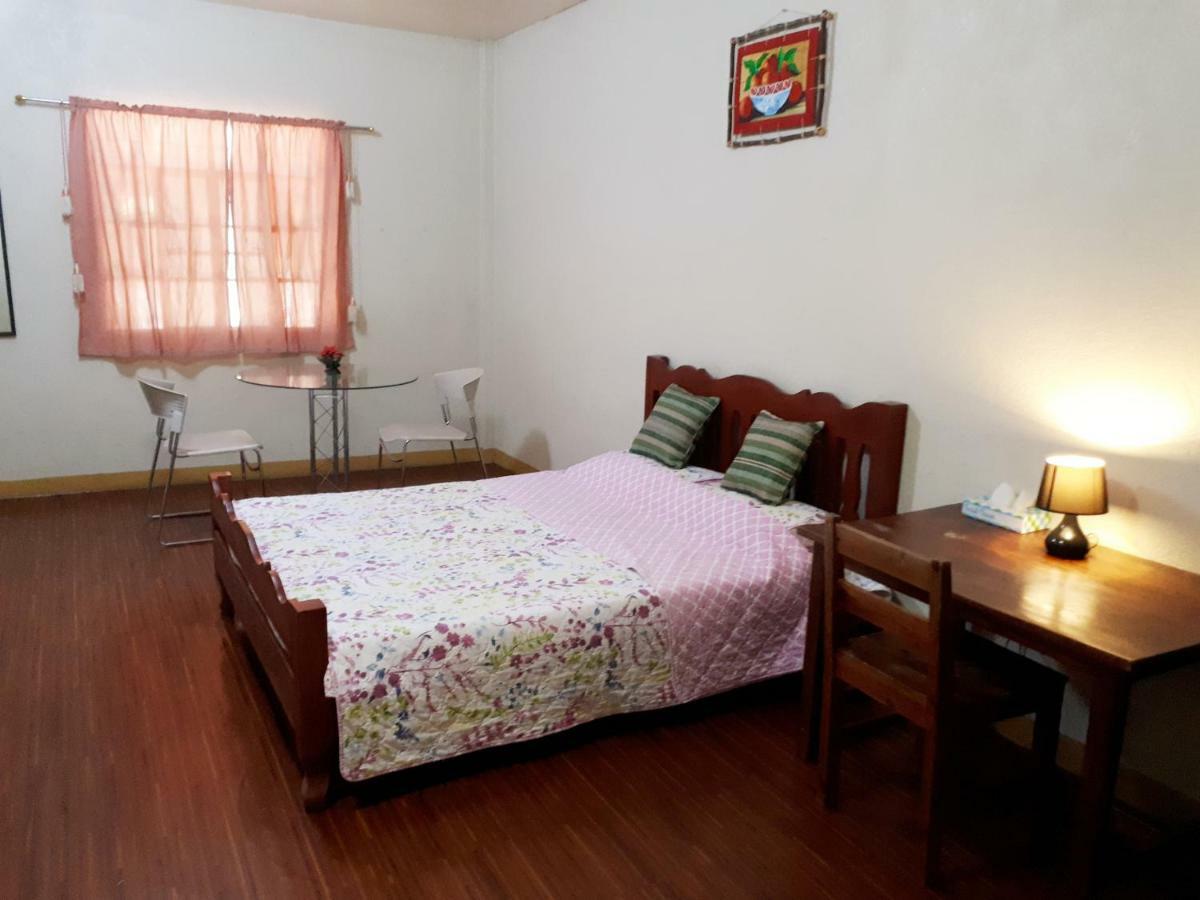 Minine Guesthouse Silang المظهر الخارجي الصورة