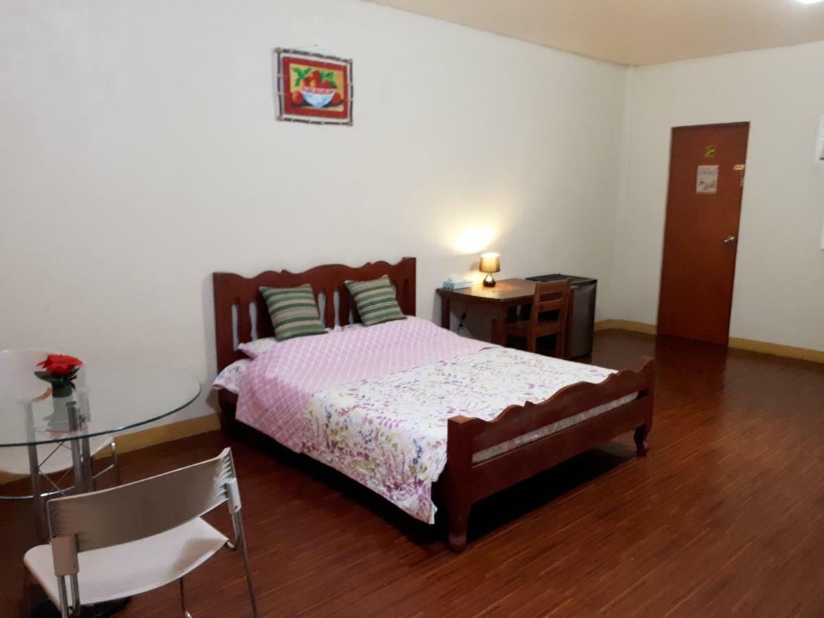 Minine Guesthouse Silang المظهر الخارجي الصورة